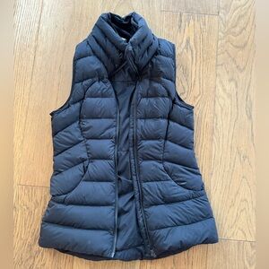 Lululemon Pack It Down Vest (2018) - Size 4